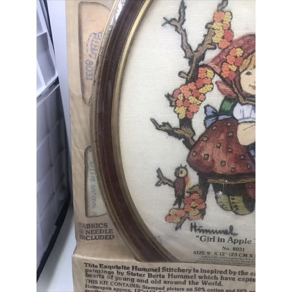 *Hummel Stitchery Kit 9”x12” Girl In Apple Tree Unopened #8031 Frame . Vintage